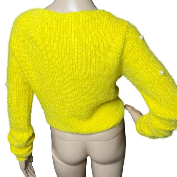 Fashion Nova Yellow Fuzzy Pearl detail Cropped Twist Long Sleeve Sweater Large - Picture 8 of 11